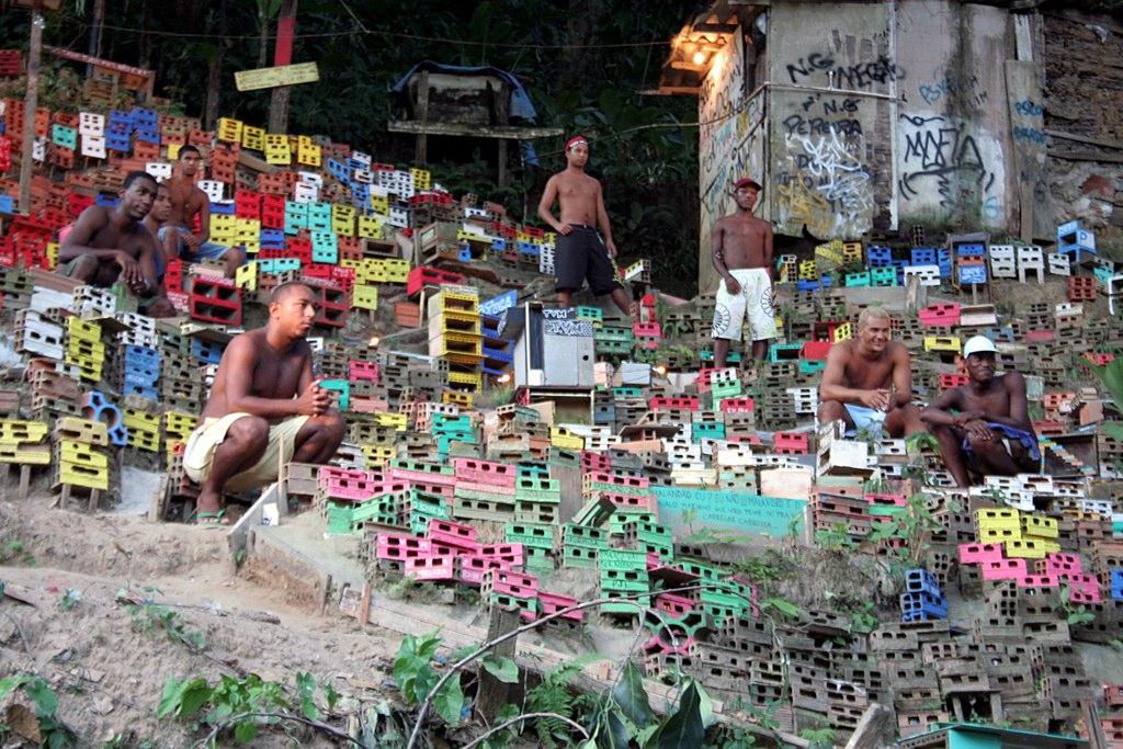 Project Morrinho: Favela Avatars